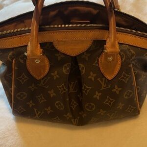 Louis Vuitton Monogram Canvas Tivoli pm